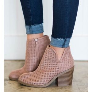 💕Host Pick💕 Blush Mauve Pink Ankle booties